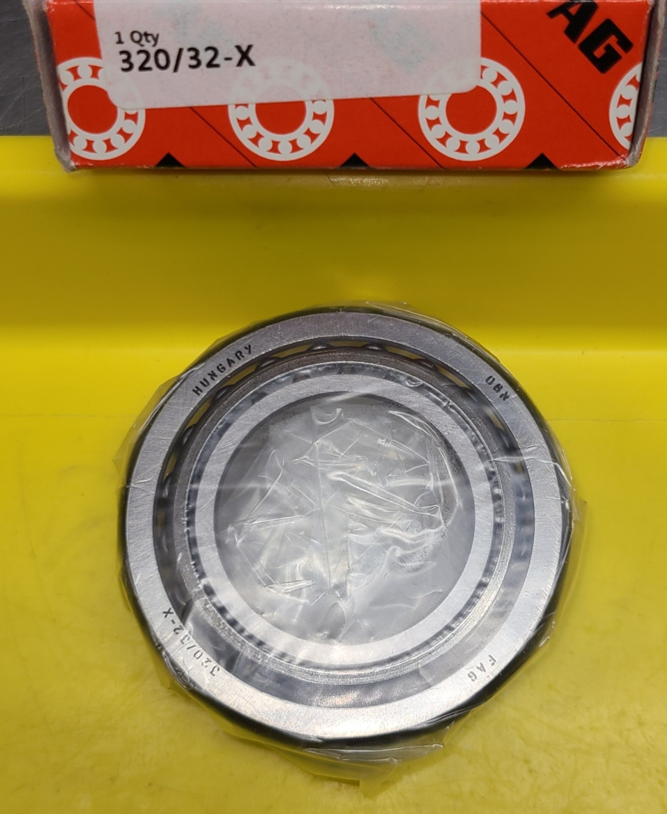 FAG 320/32-X Tapered Roller Bearing Assembly, 32mm Bore, 58mm OD, 17mm Width