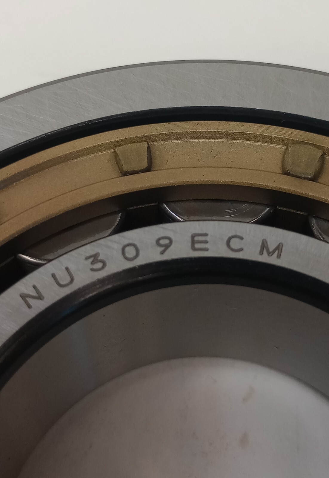 SKF NU 309 ECM Cylindrical Roller Bearing 45mm ID X 100mm OD X 25mm W NU309ECM