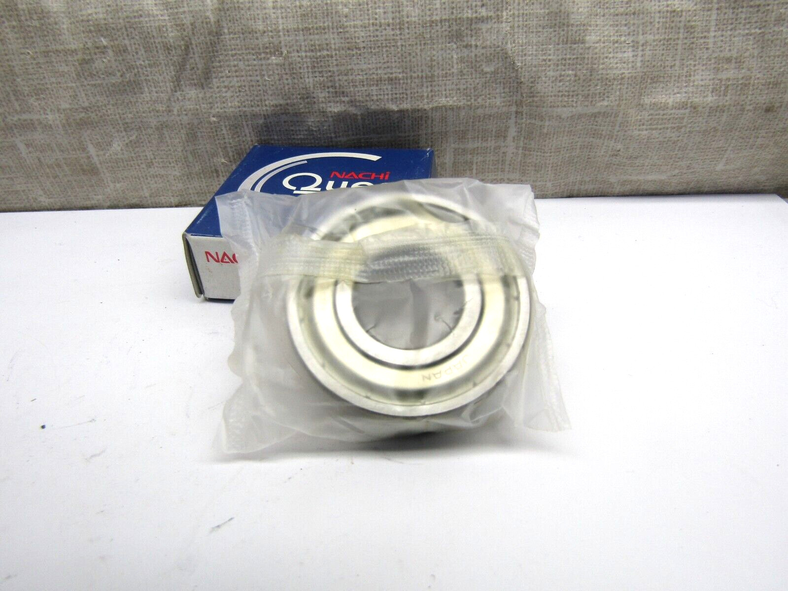 Nachi 6202-ZZ 15mm X 35mm X 11mm Metal Shielded Bearing