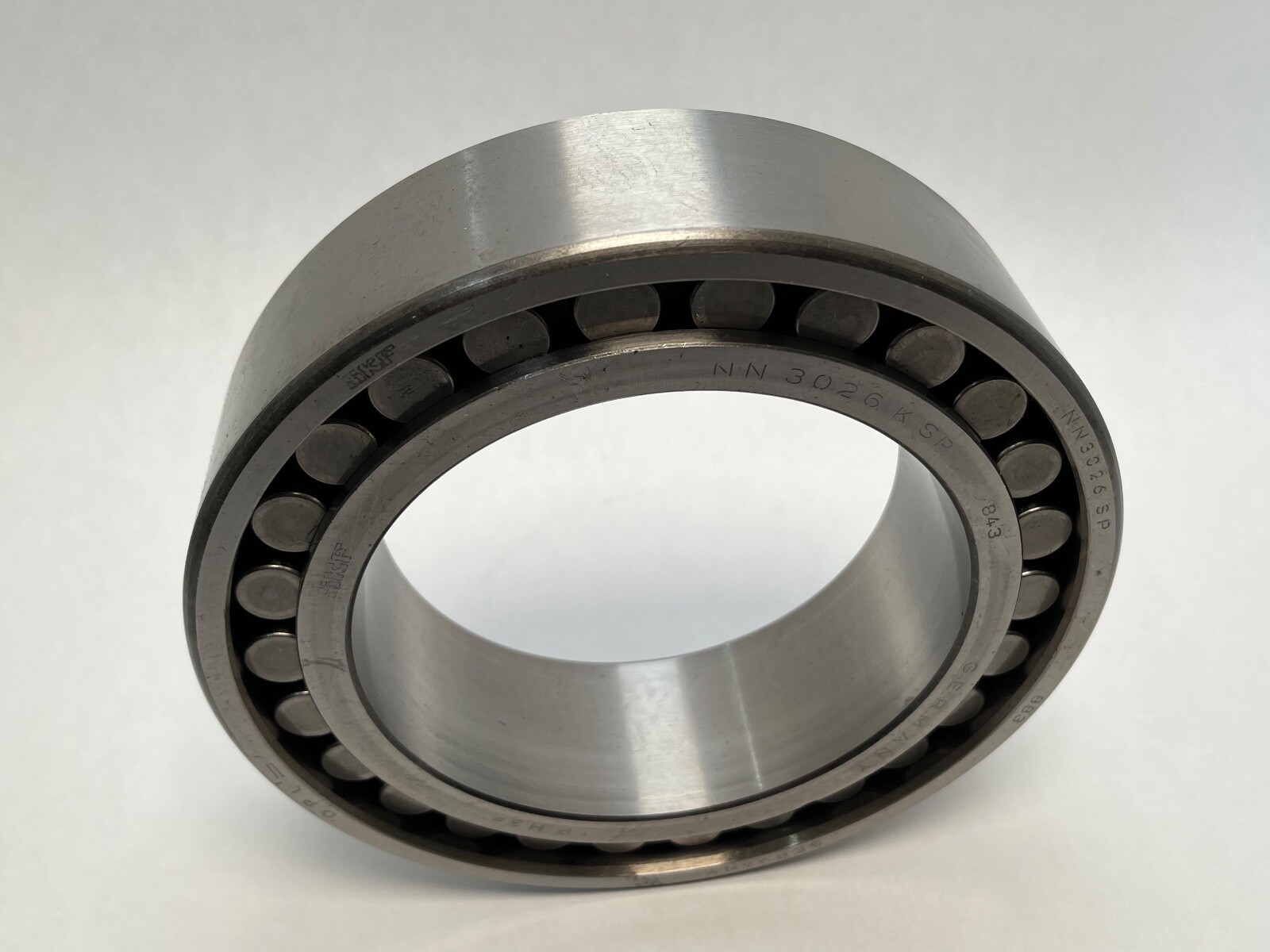 SKF NN-3026-KM/SP Cylindrical Bearing 130x200x52 mm NN3026 NN-3026-K-M-SP