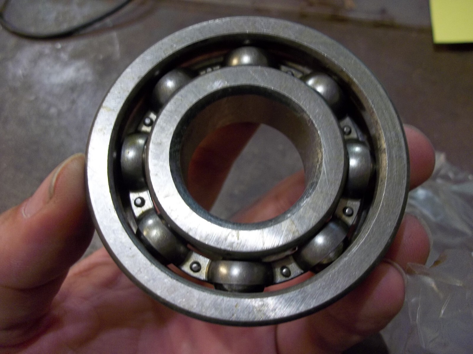 NIB BL 306 BEARING (BIN174)