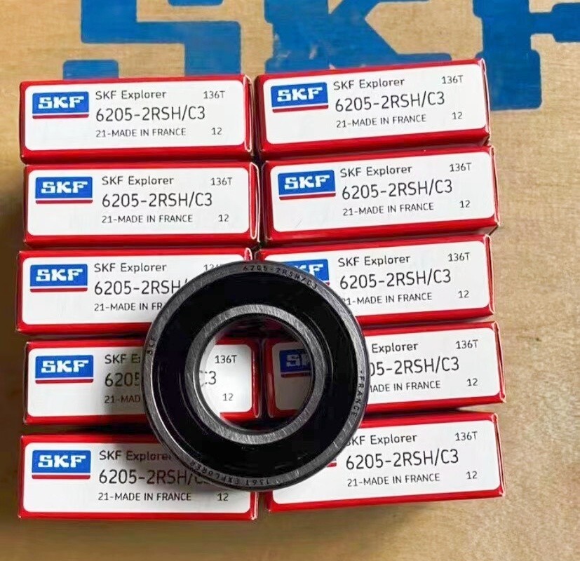 NEW SKF 6205-2RSH/C3 Deep Groove Ball Bearing 1PCS