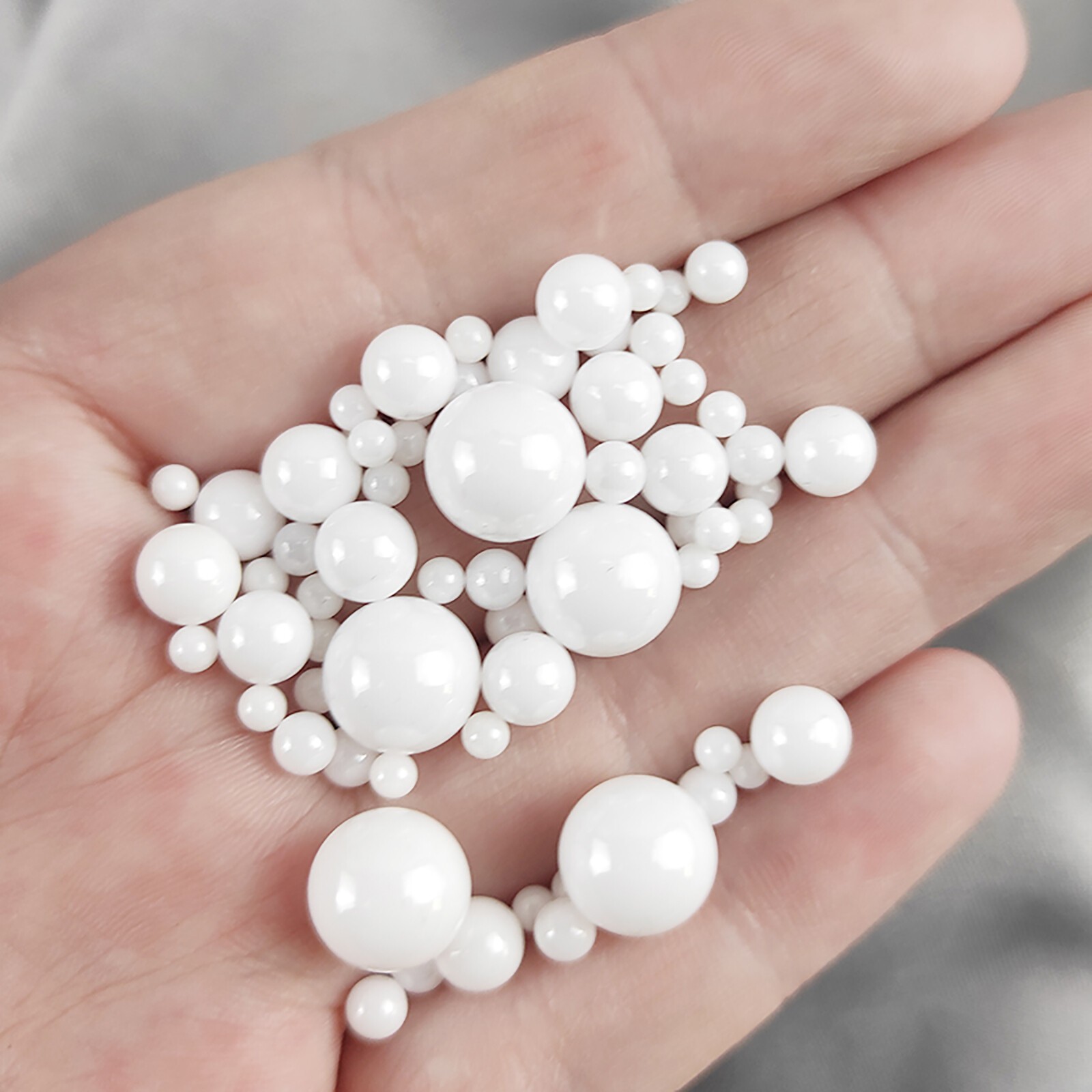 Grade 10 ZrO2 Zirconia Oxide Ball G10 Ceramic Bearing Balls Polish 10.319mm-20mm