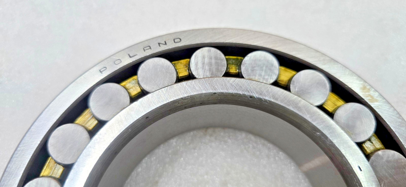 22216 M Spherical roller bearing 80x140x33mm NEW OPEN FLTN POLAND 22216M