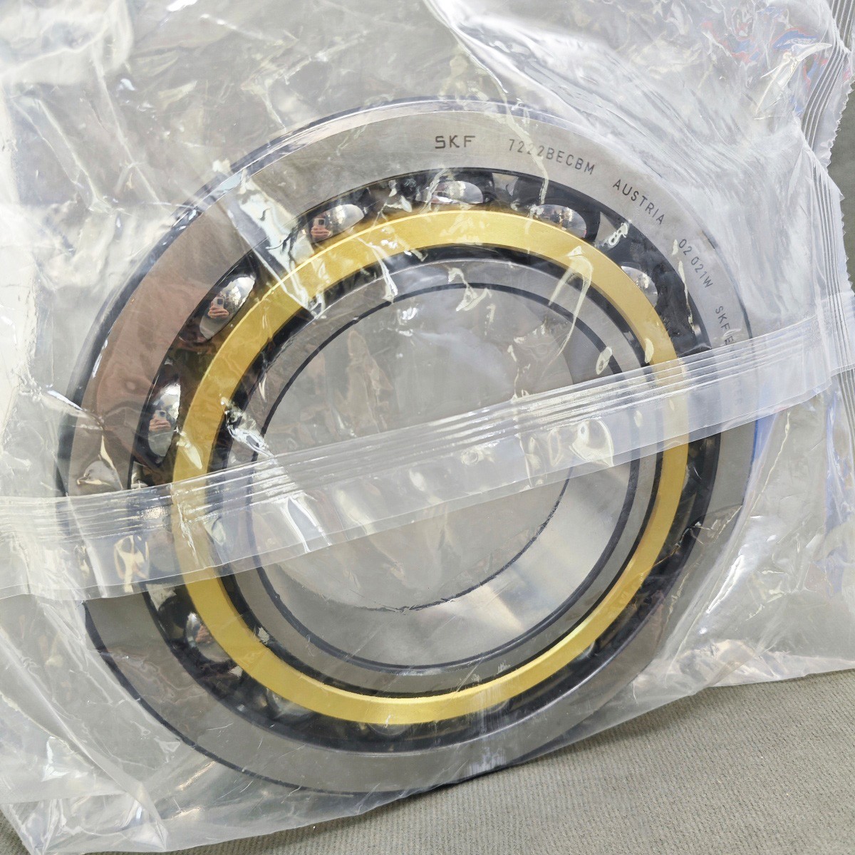 1 X Angular Contact Single Row Ball Bearing For SKF 7222 BECBM 110x200x38(mm)