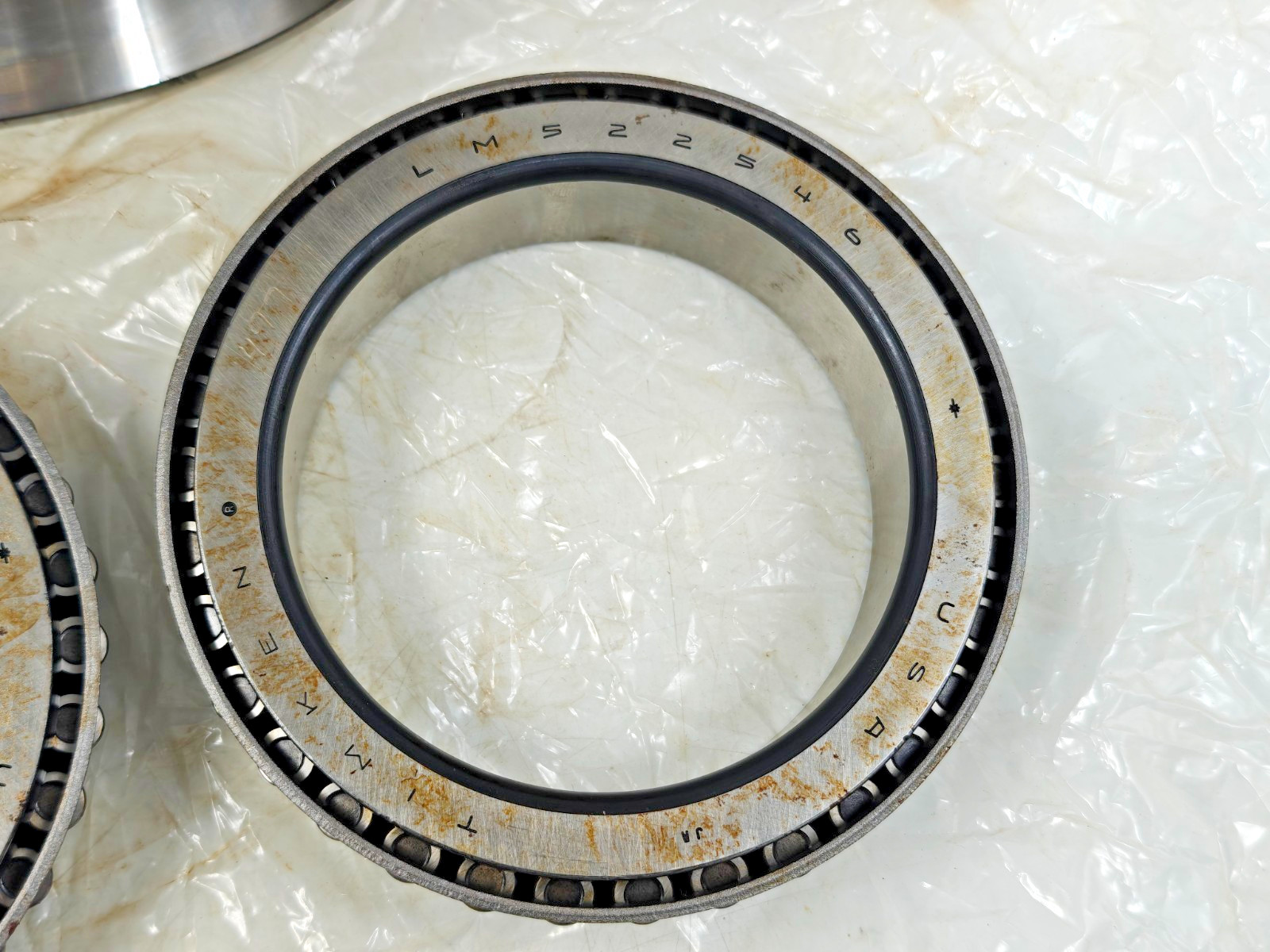 LM522546 LM522510D Timken Double Row Tapered Roller Bearing LM522546 LM522510D
