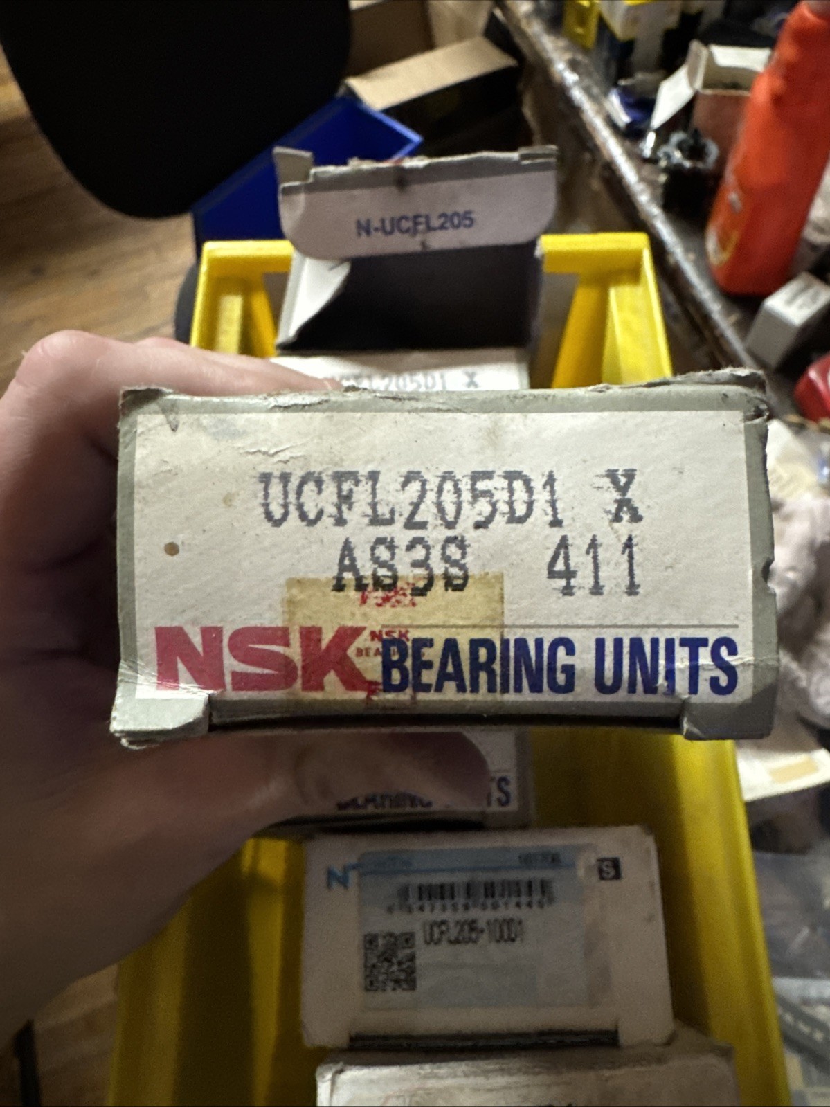 NEW NSK UCFL205D1 bearing unit 1PCS