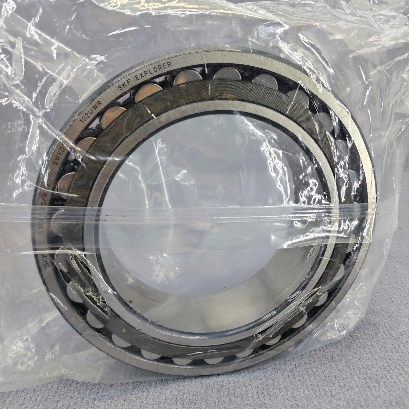 New 23030 CC/W33 spherical roller bearing for SKF 23030 CC/W33
