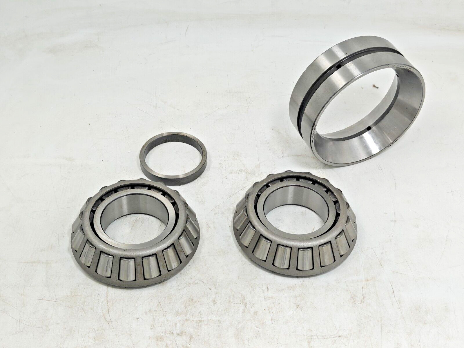NSK HR 30314 DJ / HR 70KDE43 C3 Double-Row Tapered Roller Bearings
