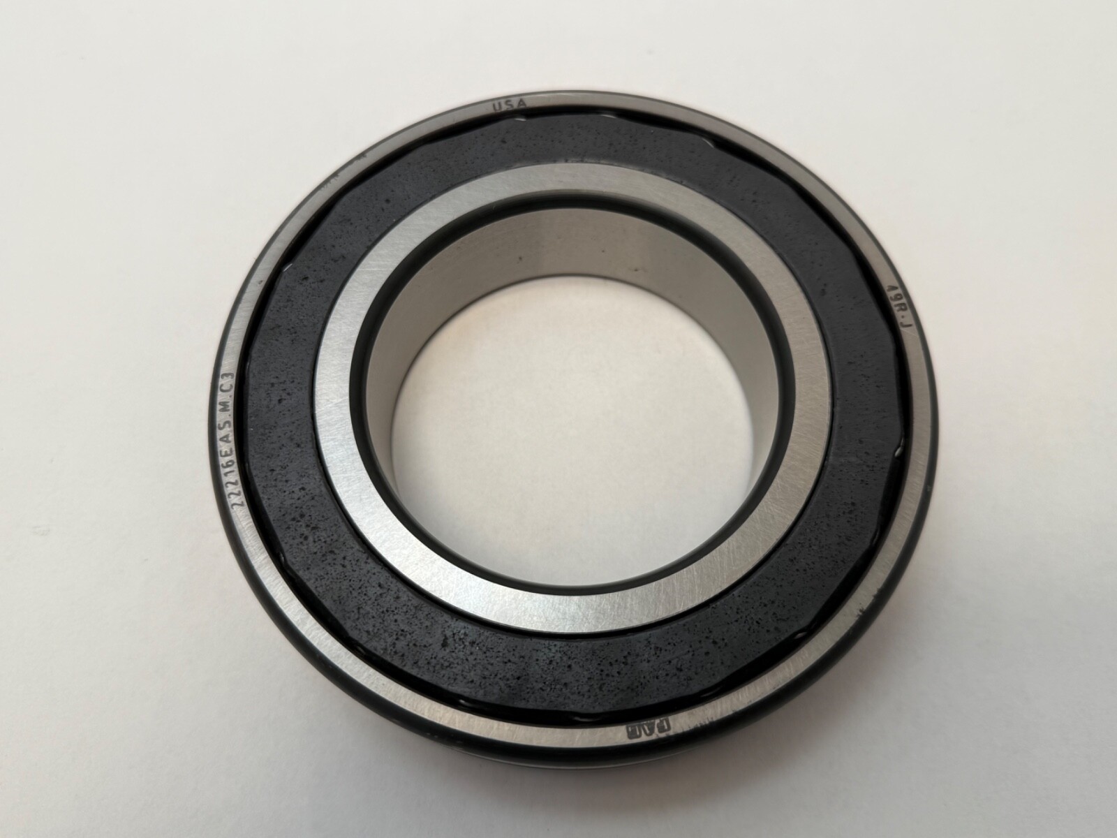 FAG 22216EAS.M.C3 Bearing 22216E 22216-E-A-S-M-C3-W33 80x140x33 mm