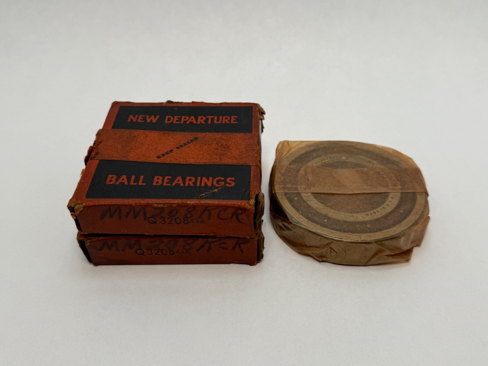 NDH 6208TBP5 Bearing Metal Sealed Q3208X5A 6208-TB-P5 40x80x18 mm 2 Pcs