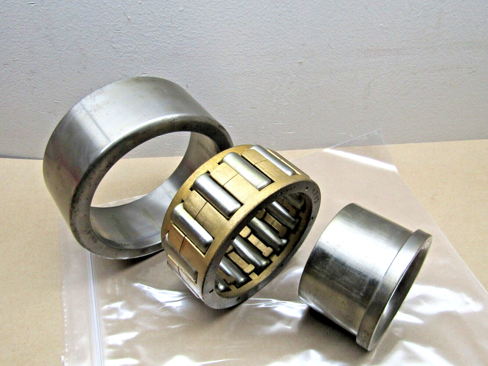 Cylindrical Roller Bearing E-5313-BM G3900 8391 65mm X 140mm X 2-5/16″