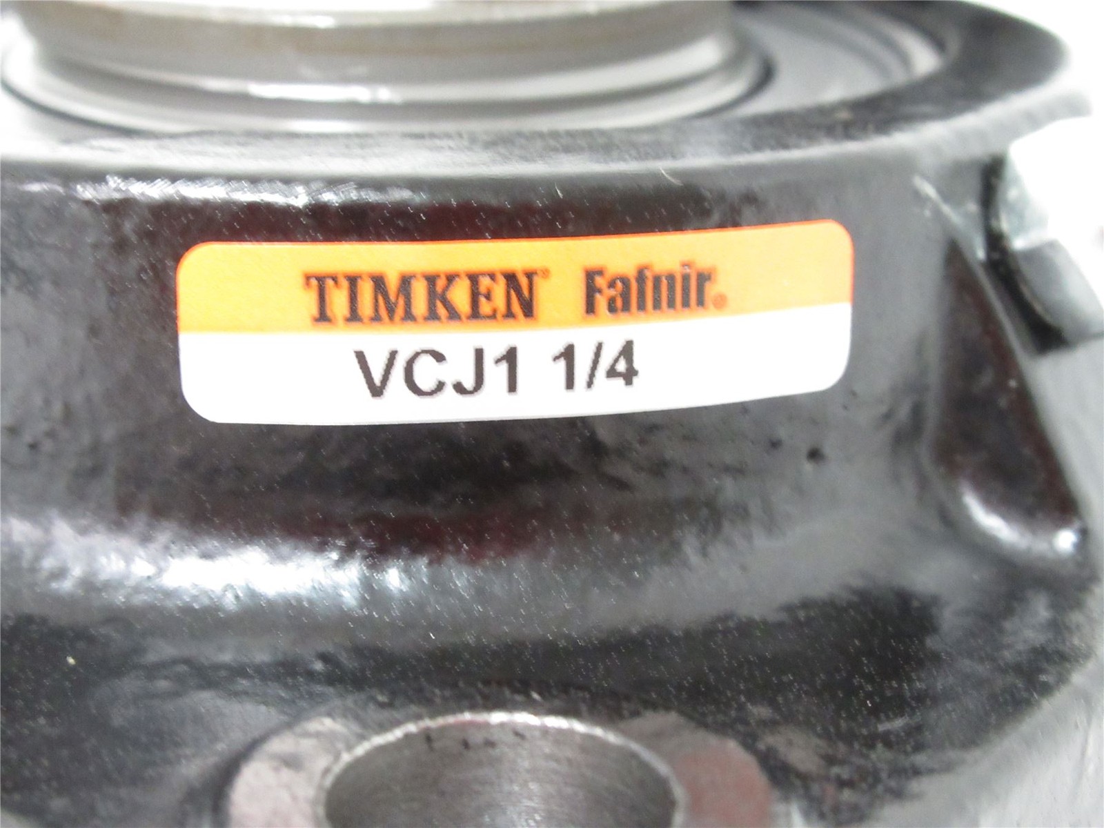 238963 New-No Box; Timken VCJ1 1/4 Flange Bearing; 1-1/4″ Shaft; 4 Bolt Flange