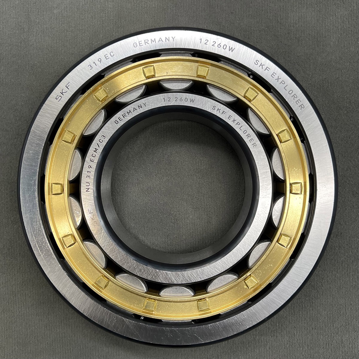 New NU 319 ECM/C3 Cylindrical Roller Bearing 95x200x45mm for SKF Roller Bearing