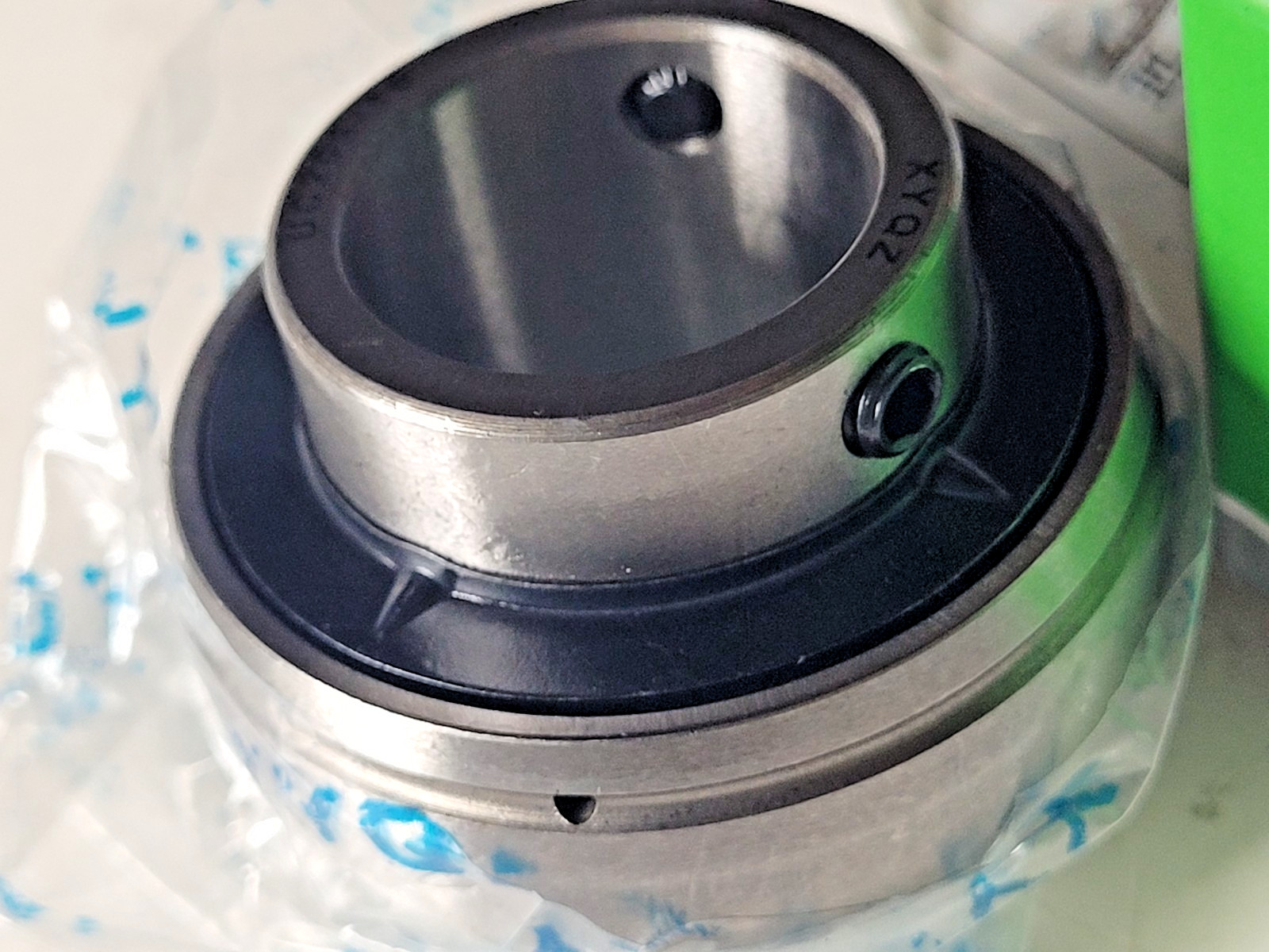 XYQZ Bearings UC205-16 Insert Bearing 1″ Bore, Spherical OD Lube Hole