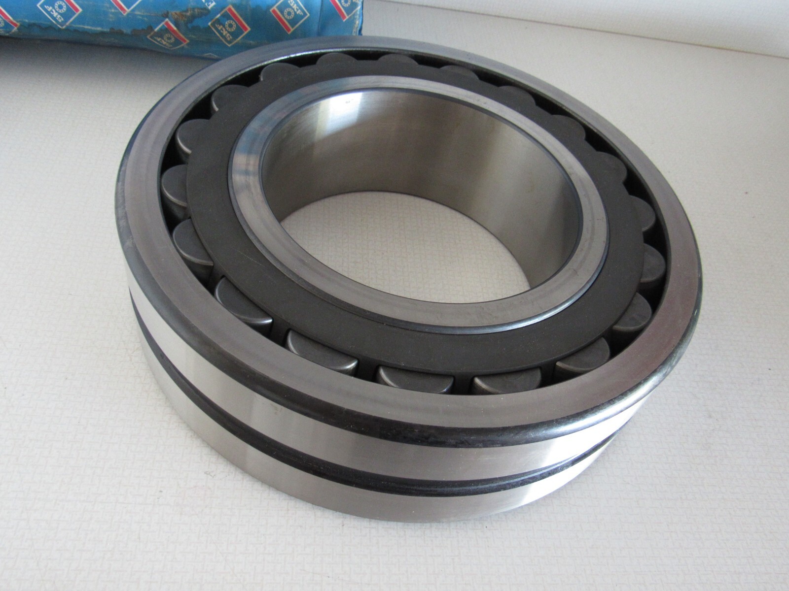NEW SKF 22234 CCK/C3W33 ROLLER BEARING 22234CCKC3W33 170 mm x 310 mm x 86 mm