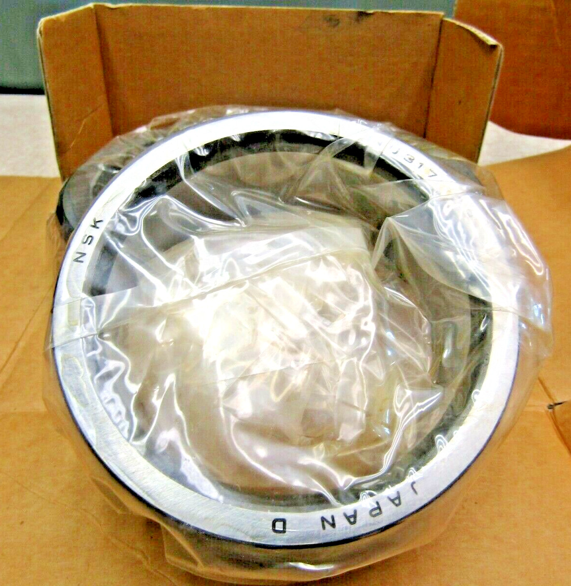 NSK Japan NU317M C3 85mm X 180mm X 41mm Cylindrical Roller Bearing