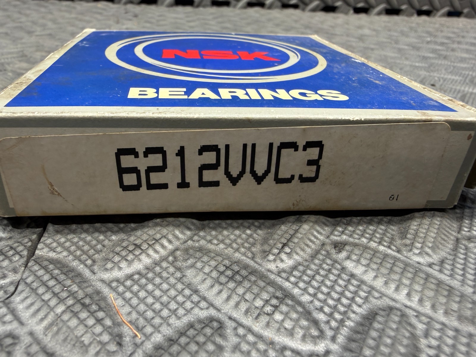 NSK 6212VVC3 Single Row Radial Deep Groove Ball Bearing