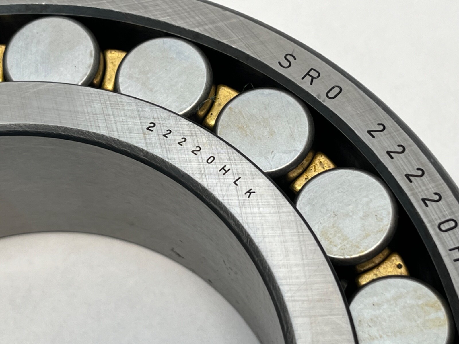 SRO 22220HLSW33 Bearing 22220-HLS-W33 22220MB 22220BR 22220M 100x180x46 mm