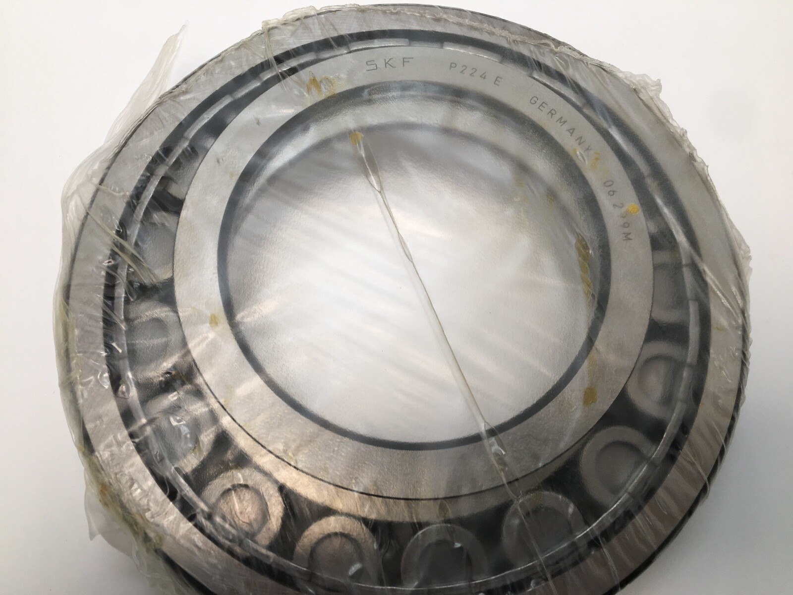 SKF NUP-224-ECJ Cylindrical Roller Bearing 120x215x40 mm NUP224ECJ Germany