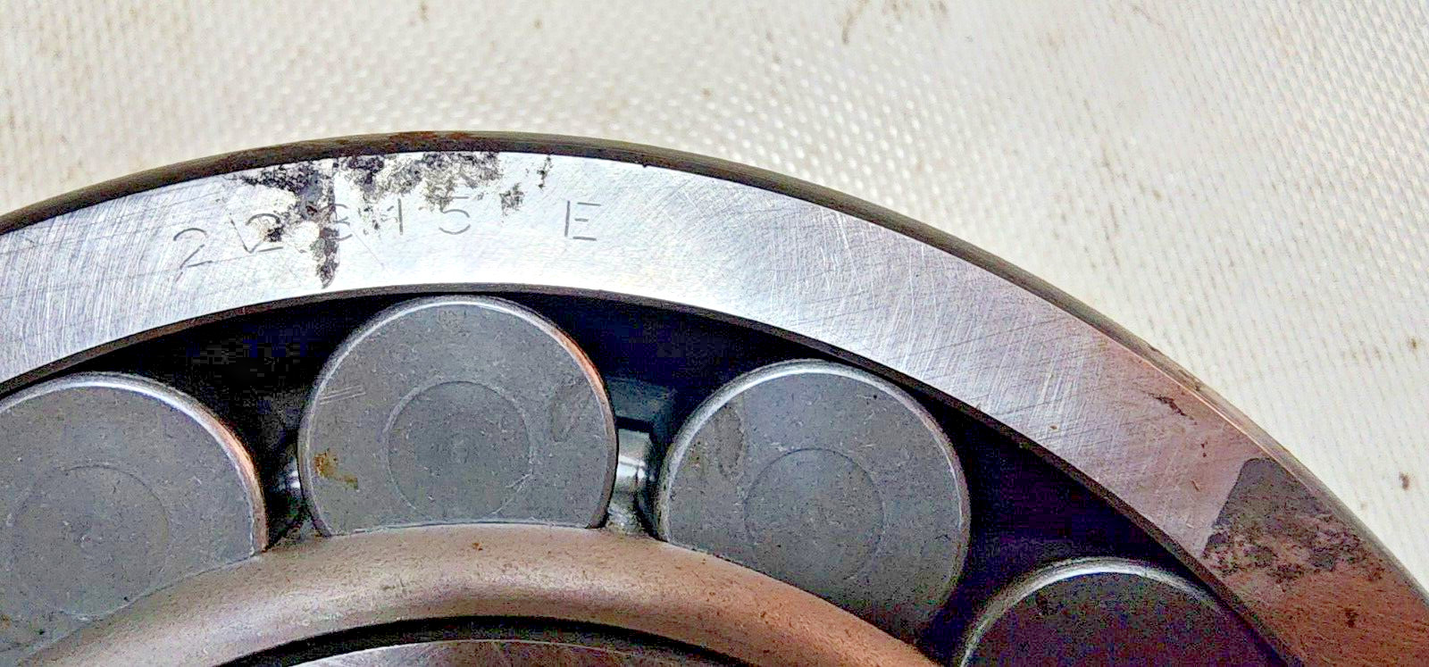 22315 E W33 SPHERICAL ROLLER BEARING OPEN SKF MALAYSIA NORMUL RUSTED 22315