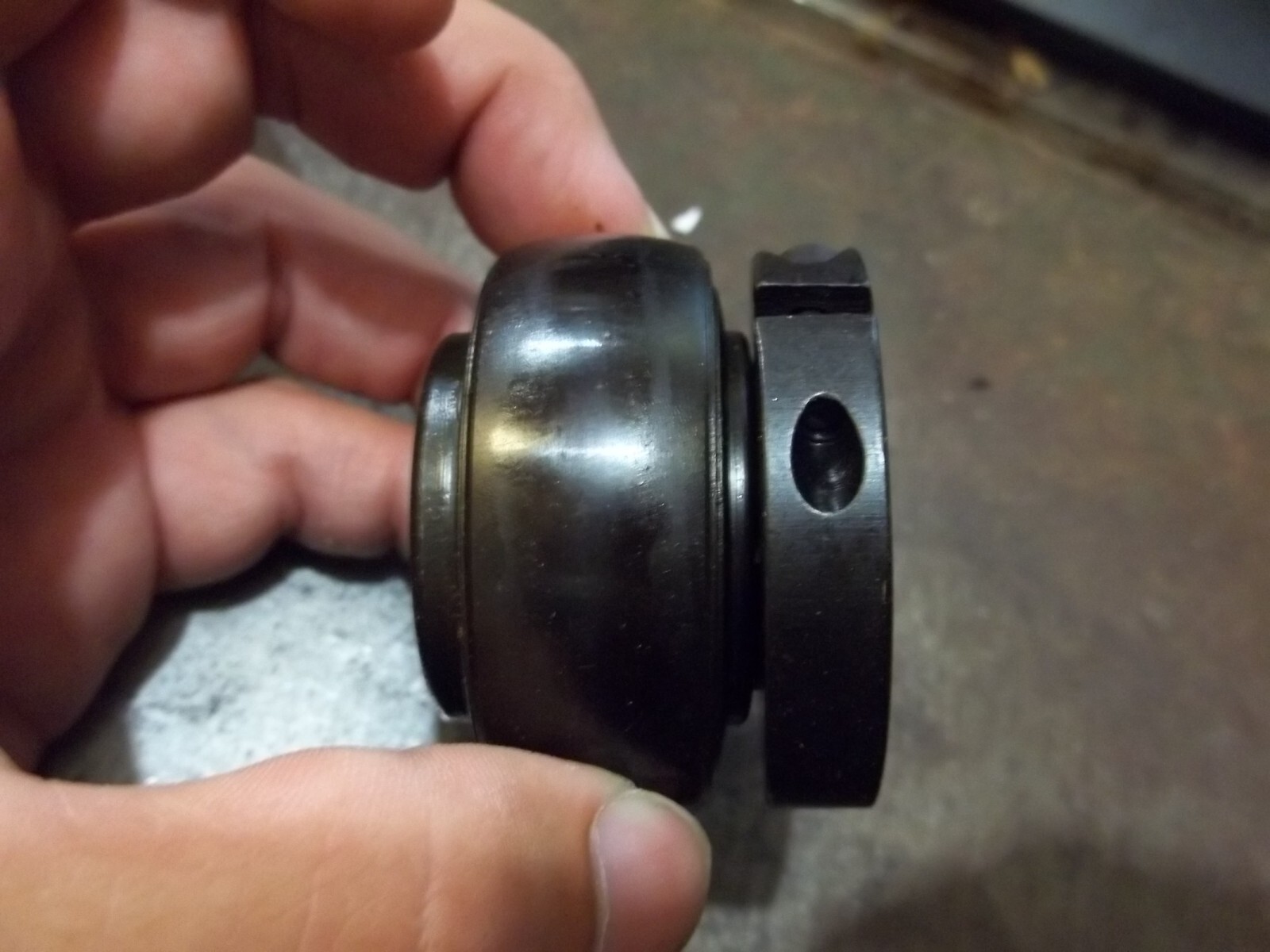 NIB SEALMASTER 2-015T 7053105 BALL BEARING INSERT 15/16″ (208-1)