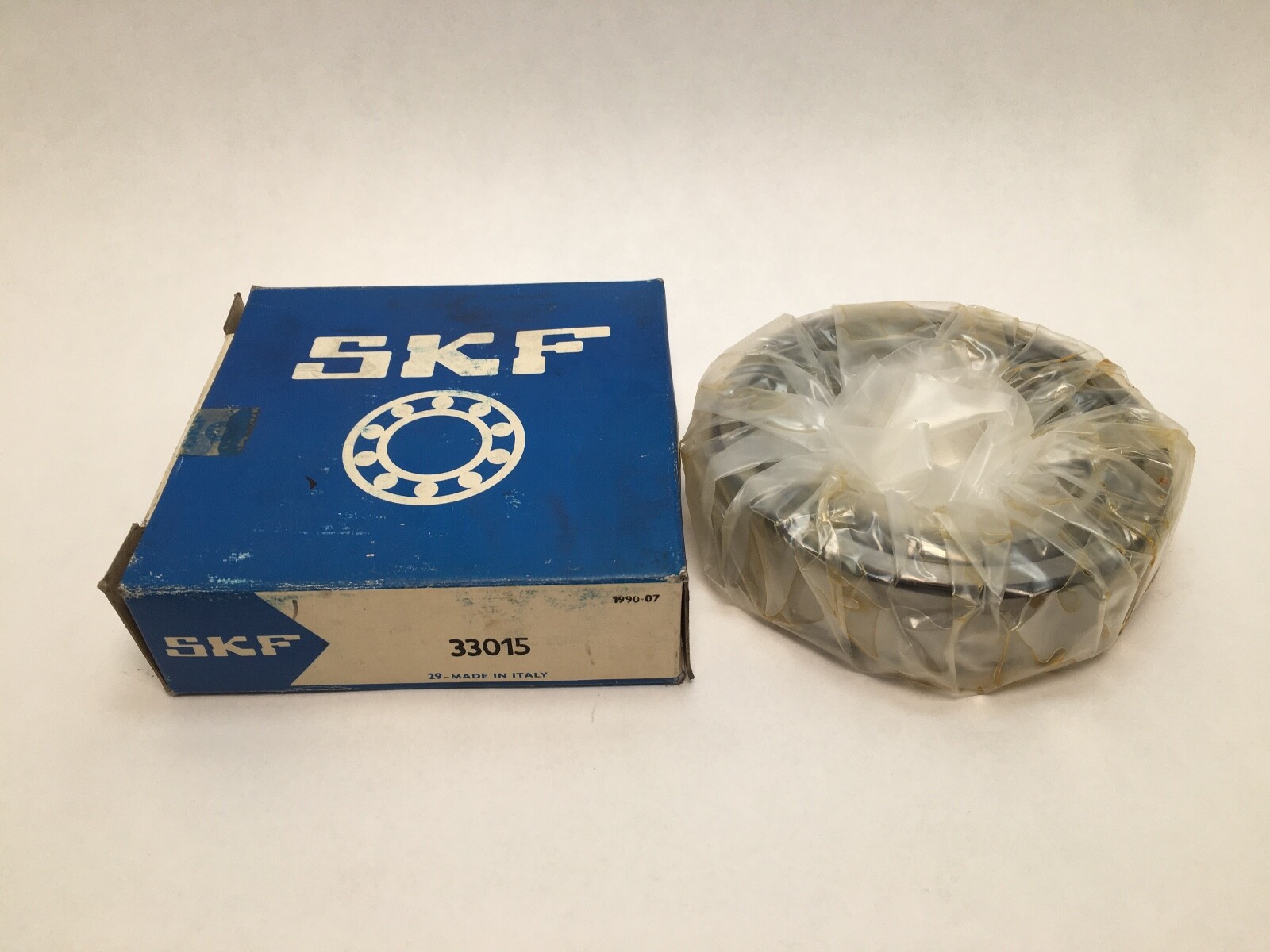 SKF 33015 Taper Bearing Cone & Cup 75 mm ID 115 mm OD Italy
