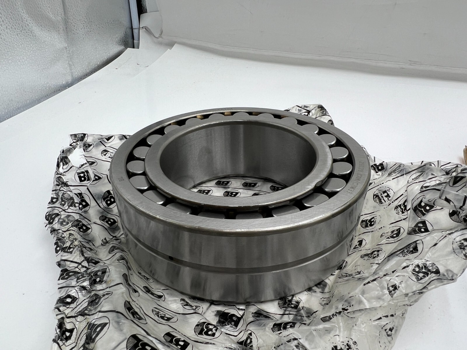Genuine BL Double Row Spherical Roller Bearing 23120 CAM/C3W33 Silver