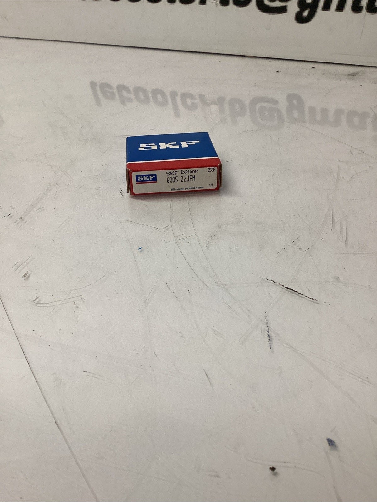 SKF 6005-2ZJEM Bearing Metal Sealed 25x47x12 mm 6005 2Z ZZ C3 JEM 6005Z Q-234
