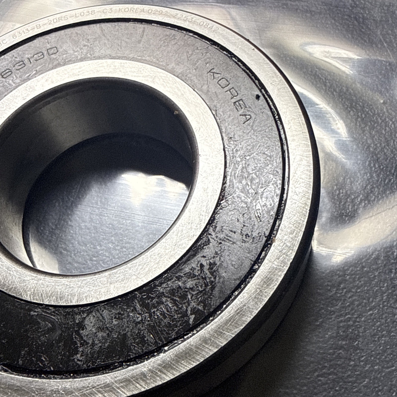 KBC 6313D BALL BEARING DEEP GROOVE 65MM ID X 140MM OD X 33MM 6313-B-2DRS-L038-C3