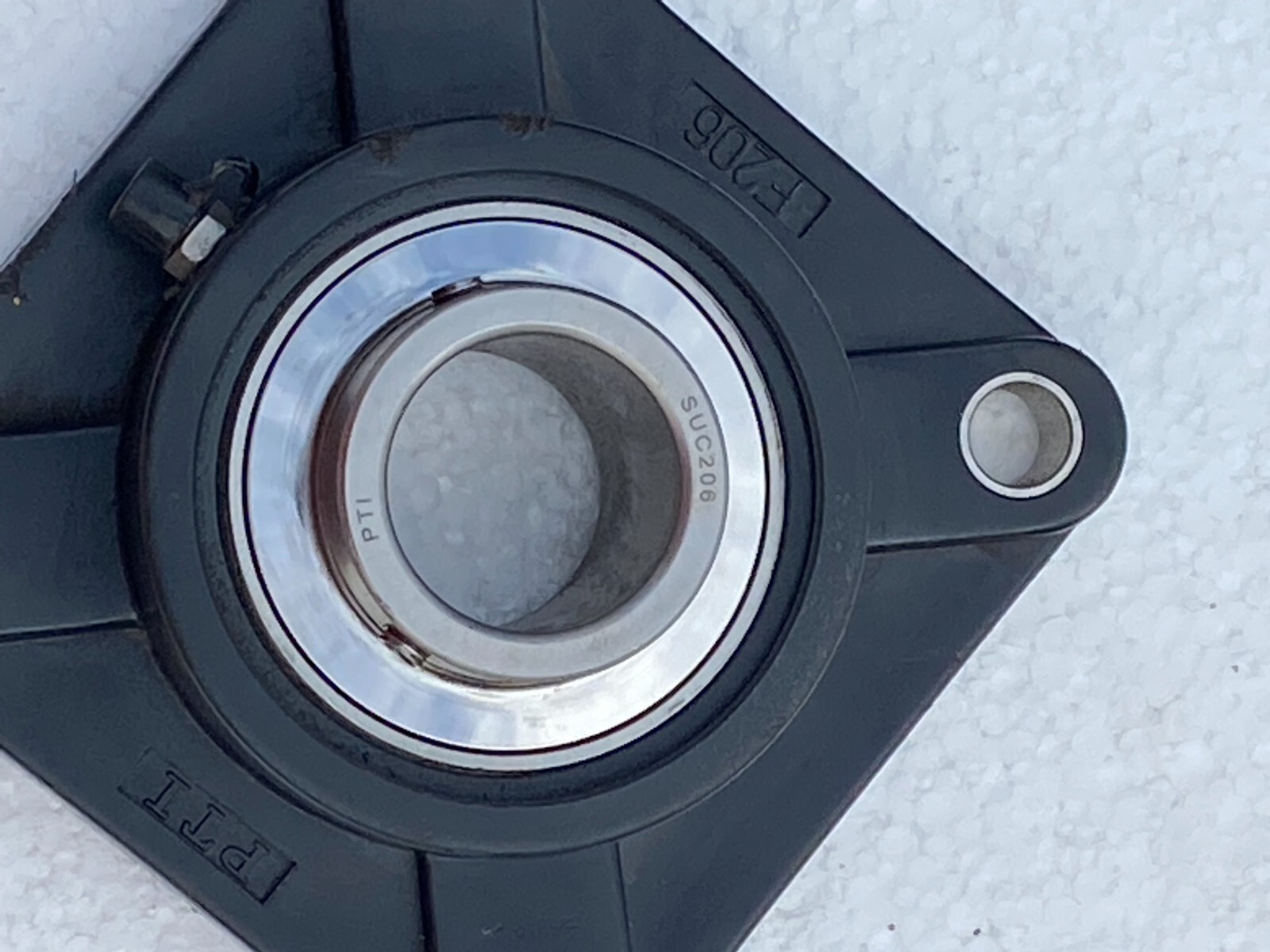 1 NOS PTI brand SUC-206 housed bearing, 4 bolt flange type F206