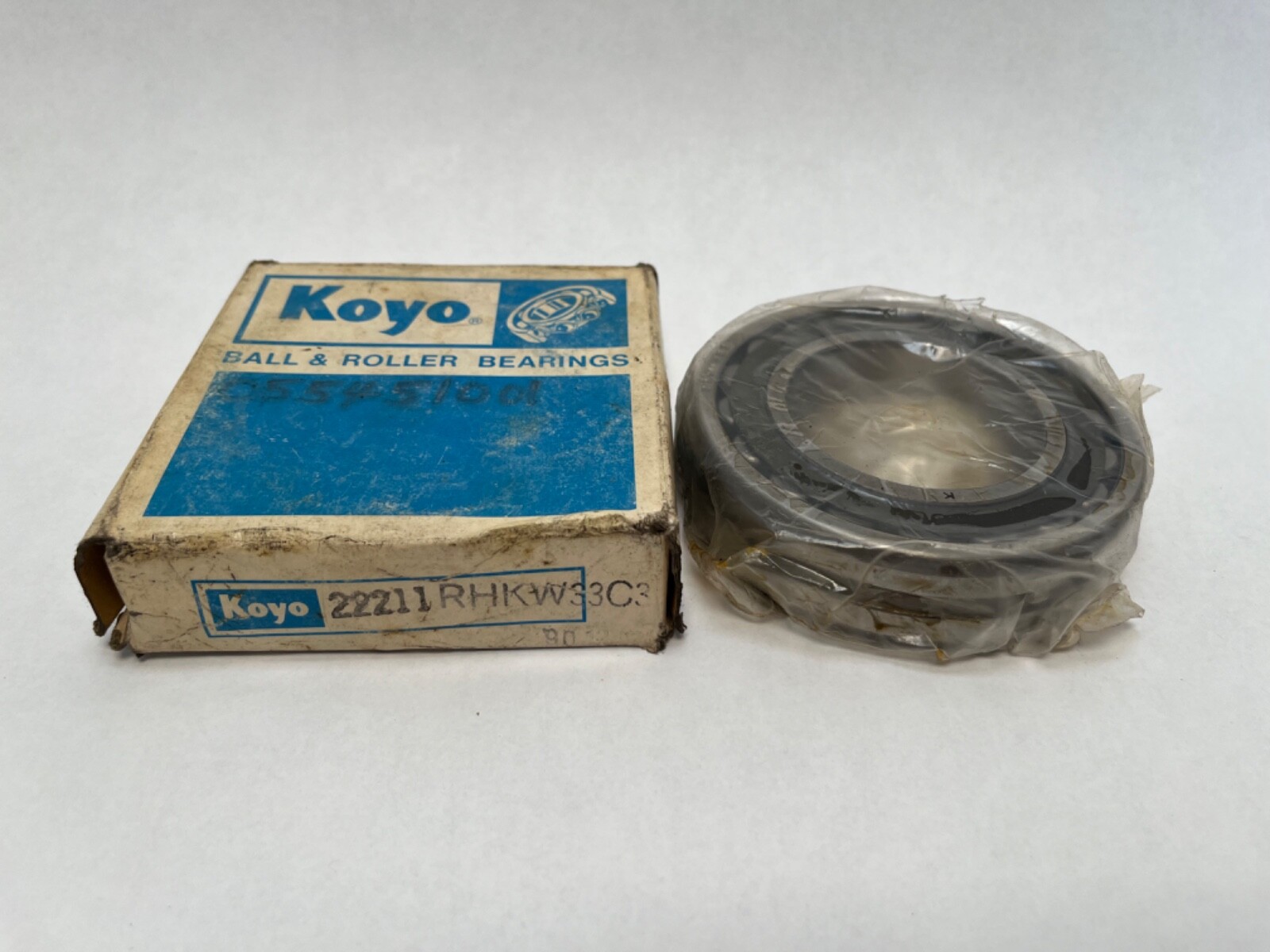 Koyo 22211RHKW33C3 Spherical Bearing 55x100x25mm 22211CC 22211-RH-K-W33-C3 Japan