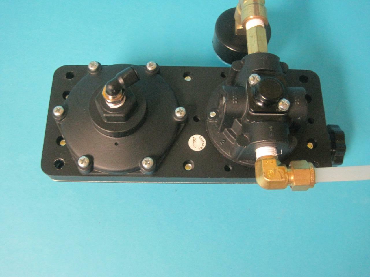 Fairchild Pneumatic Air Booster Valve Adjustable Ratio Cat no. 31312 250 PSIG