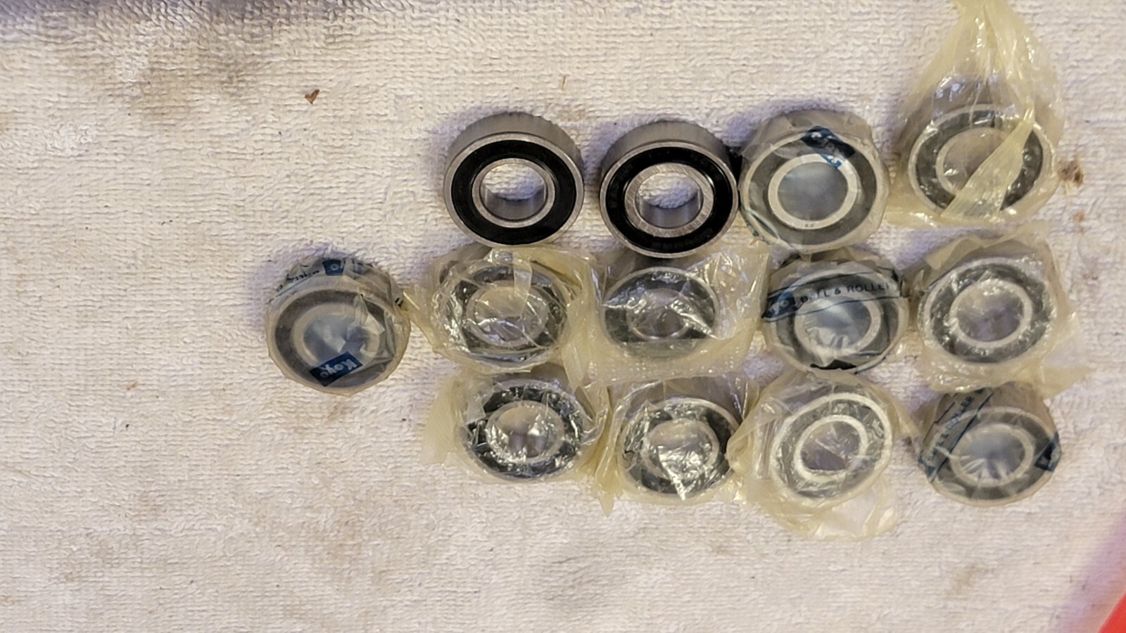 KOYO 6002 2RS Deep Groove Ball Bearing NEW FREE SHIP LOC T1 QTY 1