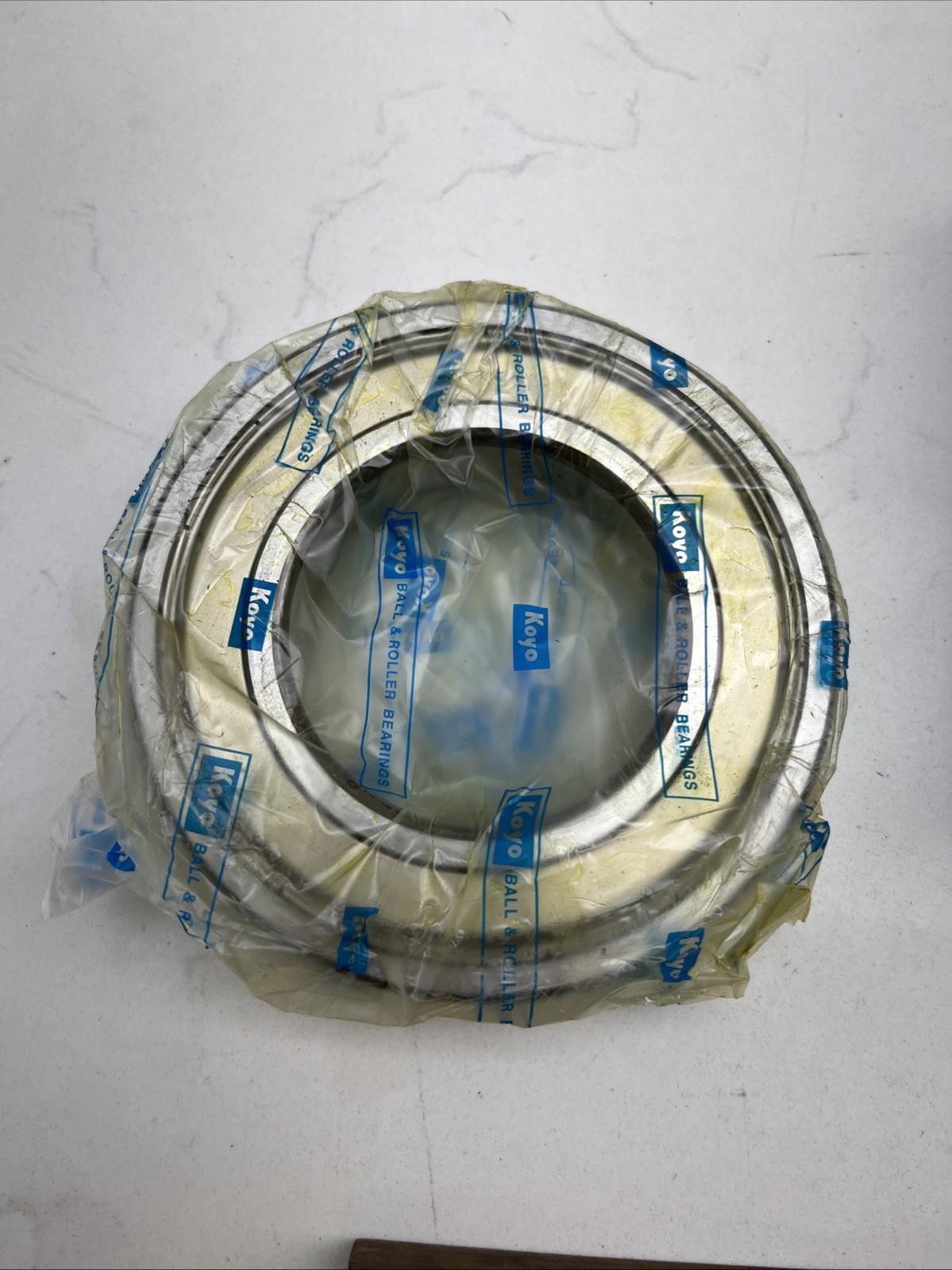 6213ZZC3 Koyo Deep Goove Double Sheilded Ball Bearing