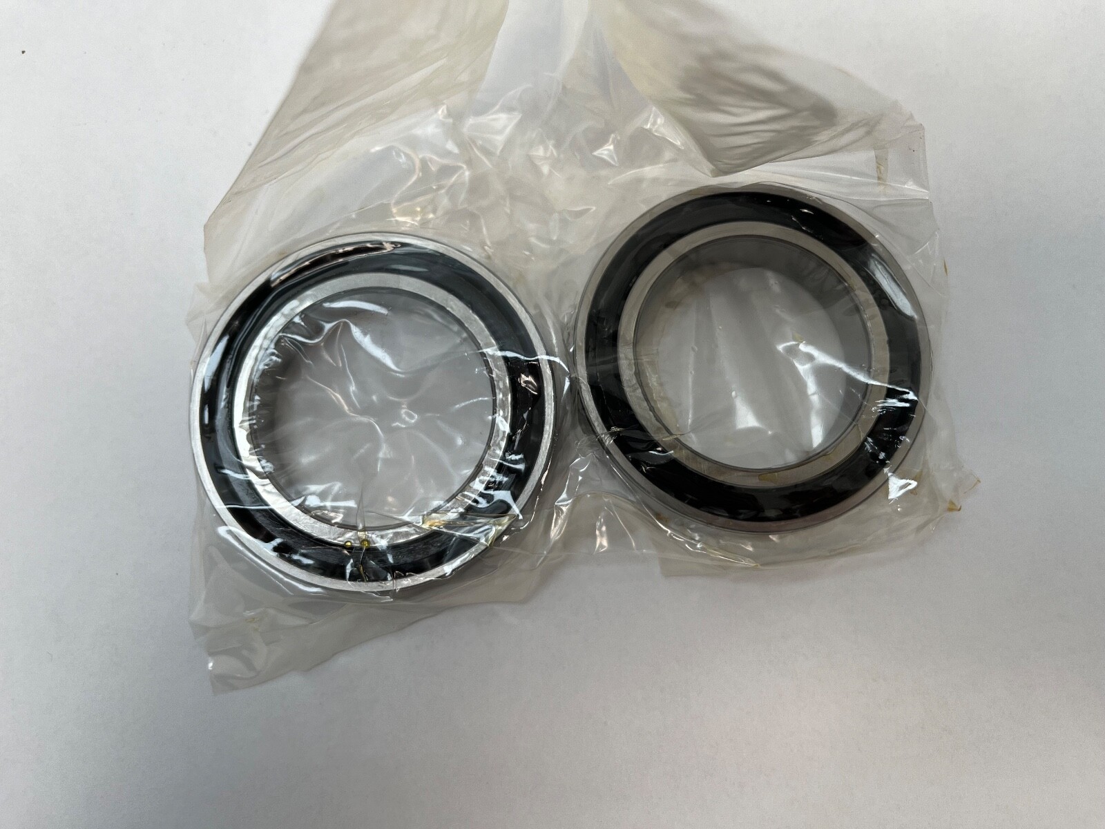 NTN 7908CDBGNP5 Bearing 40x62x12 mm 7908C 7908-C-DB-GN-P5 Japan 2 Pcs