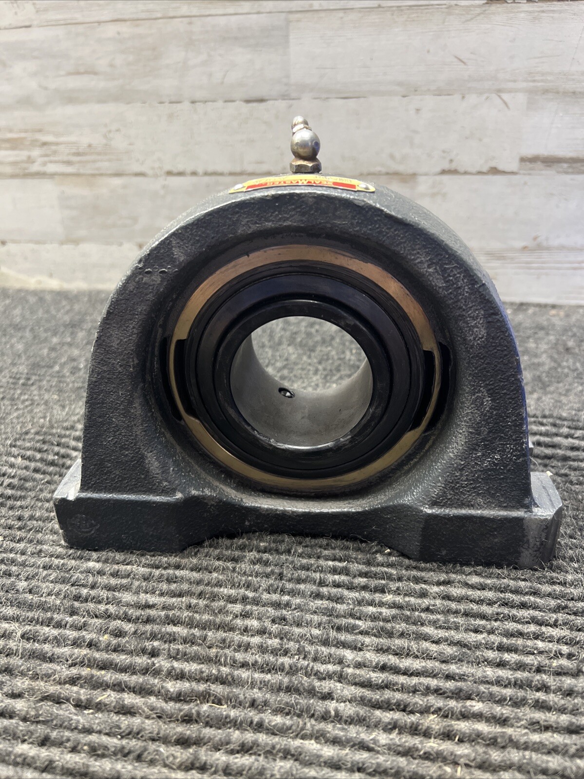 USED SEALMASTER EMP-35T PILLOW BLOCK BEARING, 2-3/16″ Bore