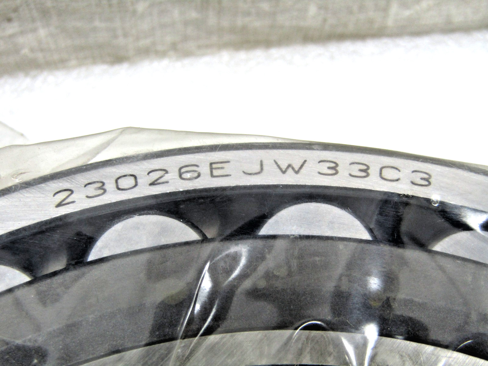 RHP 23026 EJ W33 C3 130mmX 200mm X 52mm Spherical Roller Bearing