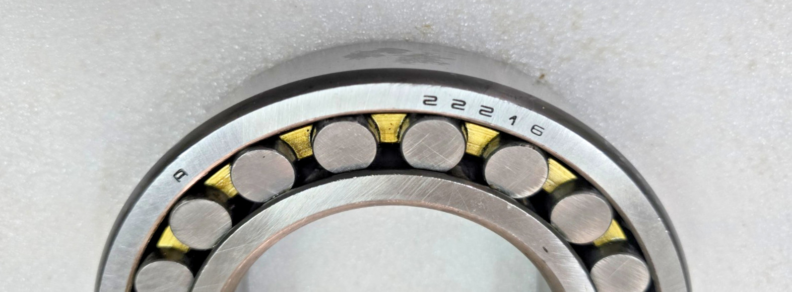 22216 M Spherical roller bearing 80x140x33mm NEW OPEN FLTN POLAND 22216M