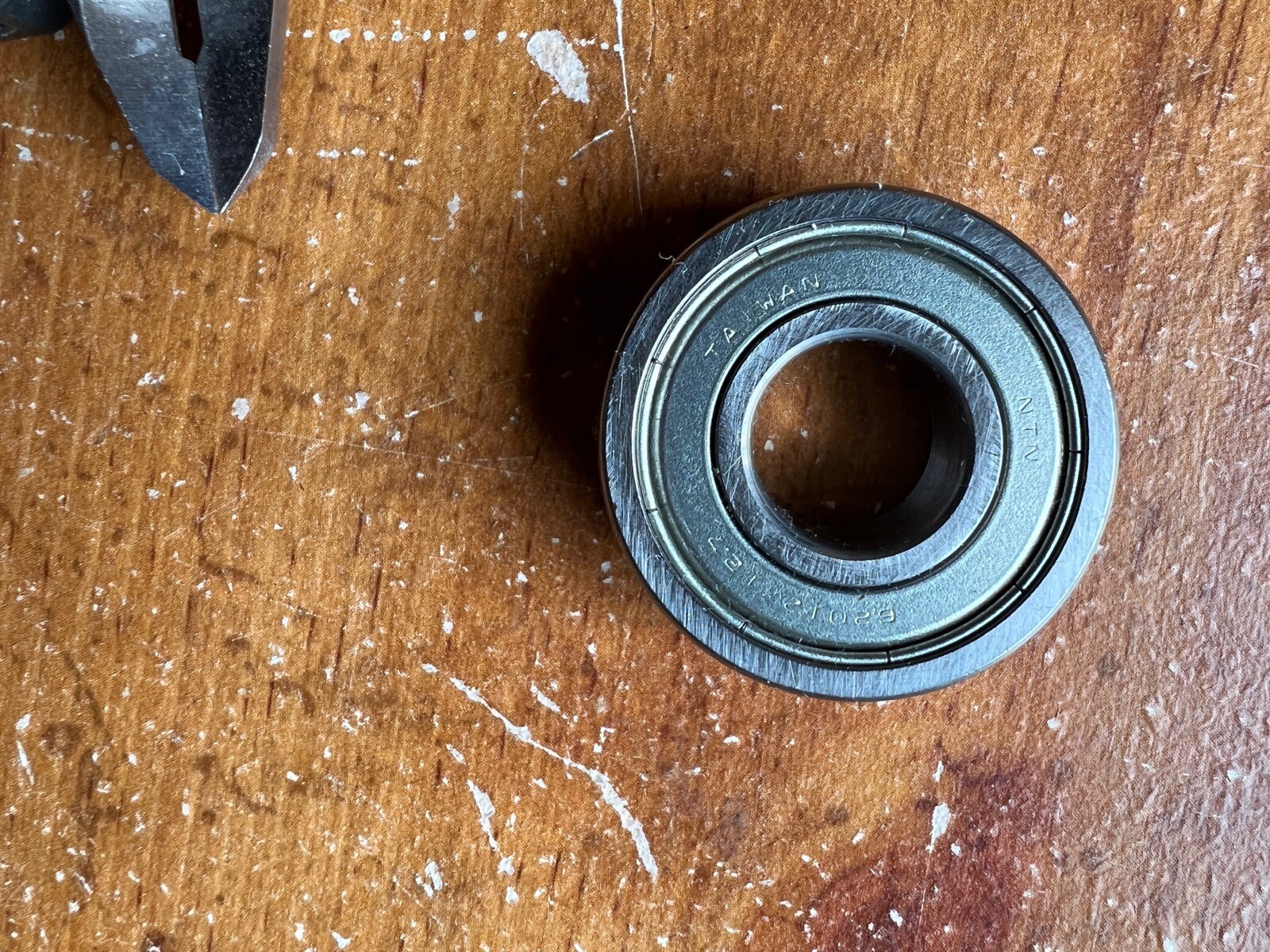 NTN 6201Z/127 Ball Bearing Shielded Both Sides 1.25″ OD 1/2″ ID .393” Wide