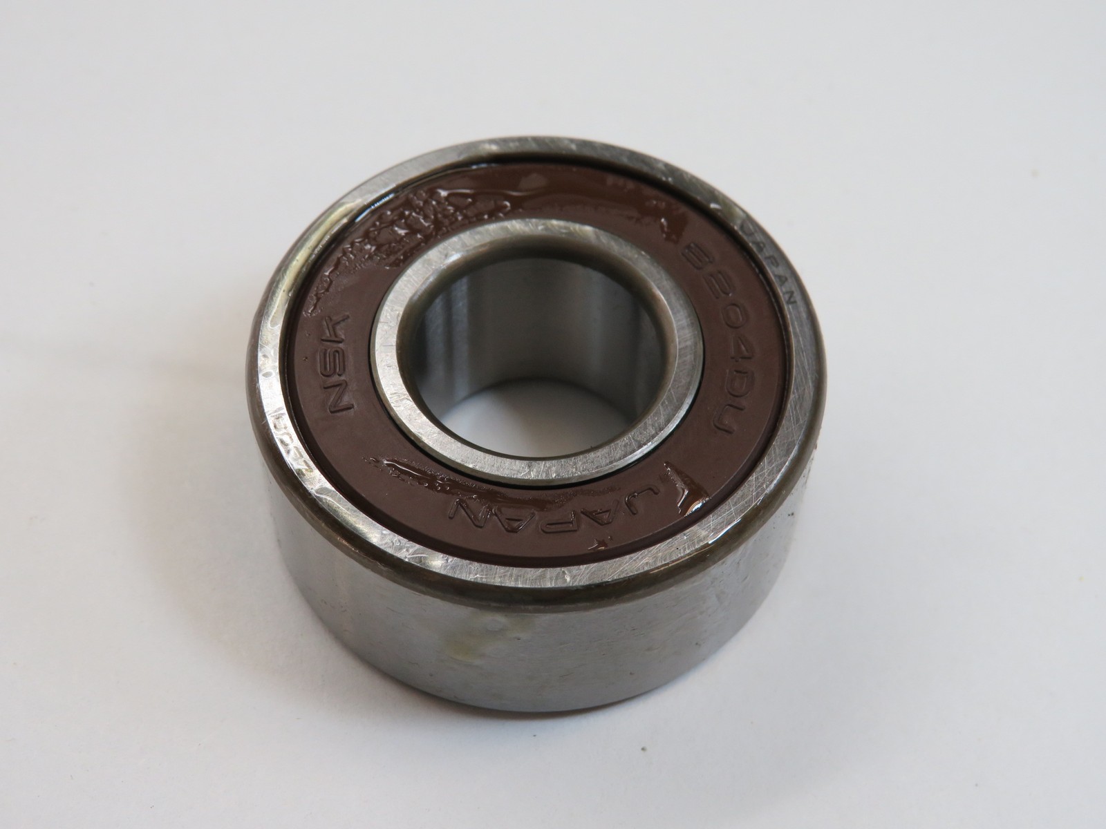 NSK 63204DDUCE Deep Groove Ball Bearing 47mm OD 20mm ID 20.62mm W BOX DAMAGE NEW