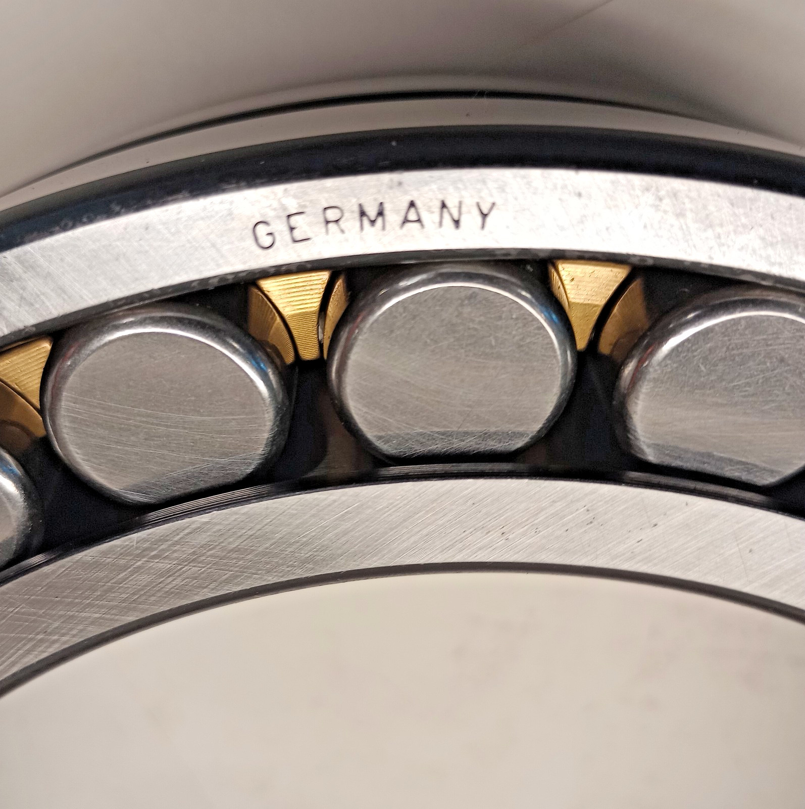 FAG 23030EAS Spherical Roller Bearing 150x225x56mm 23030-EAS / 23030-E1A-M