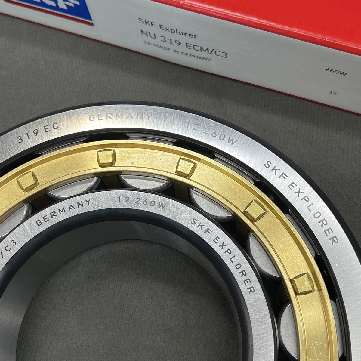New NU 319 ECM/C3 Cylindrical Roller Bearing 95x200x45mm for SKF Roller Bearing