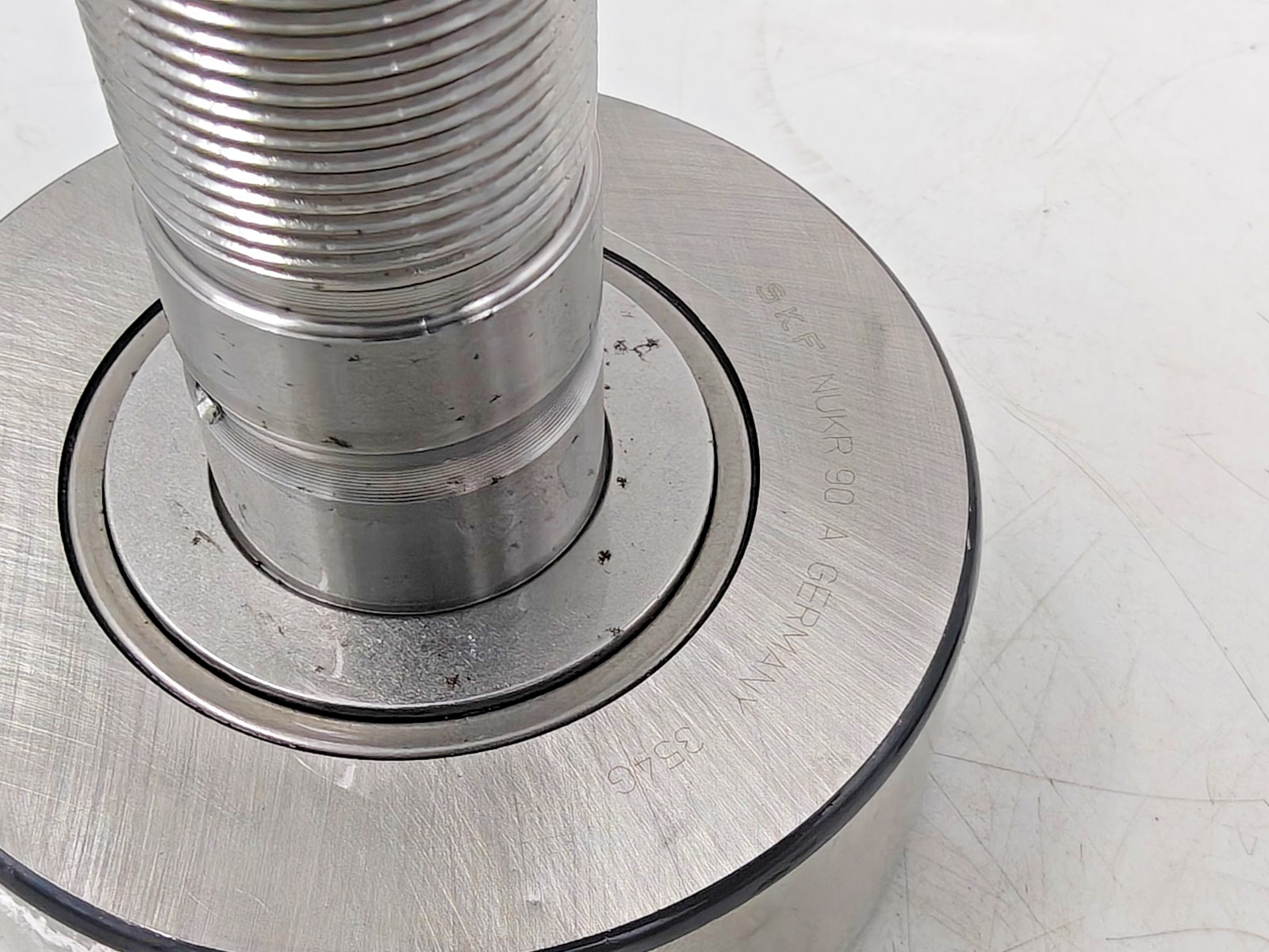NUKR 90 A SKF Cam Follower Stud-Type Track Roller SKF NUKR90A Germany