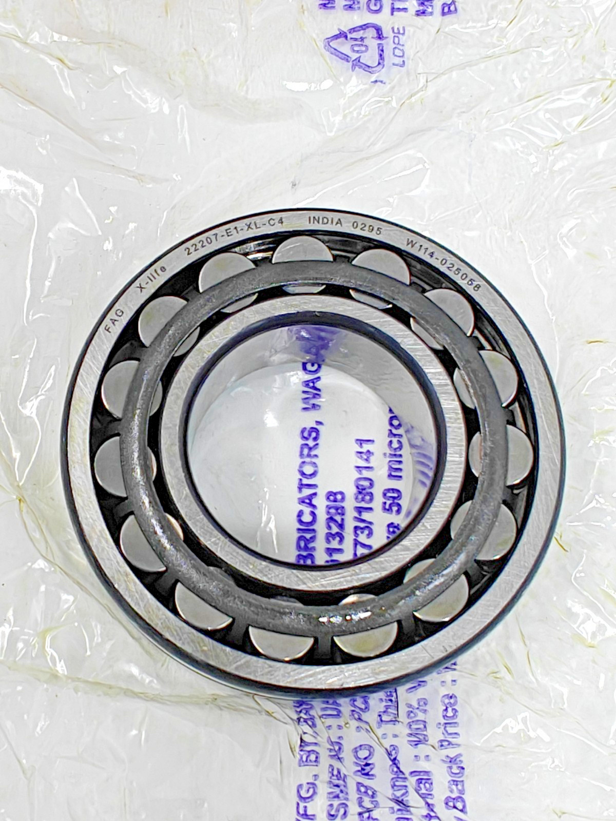 22207-E1-XL-C4 FAG X-Life Spherical Roller Bearing FAG 22207 C4, 35x72x23mm