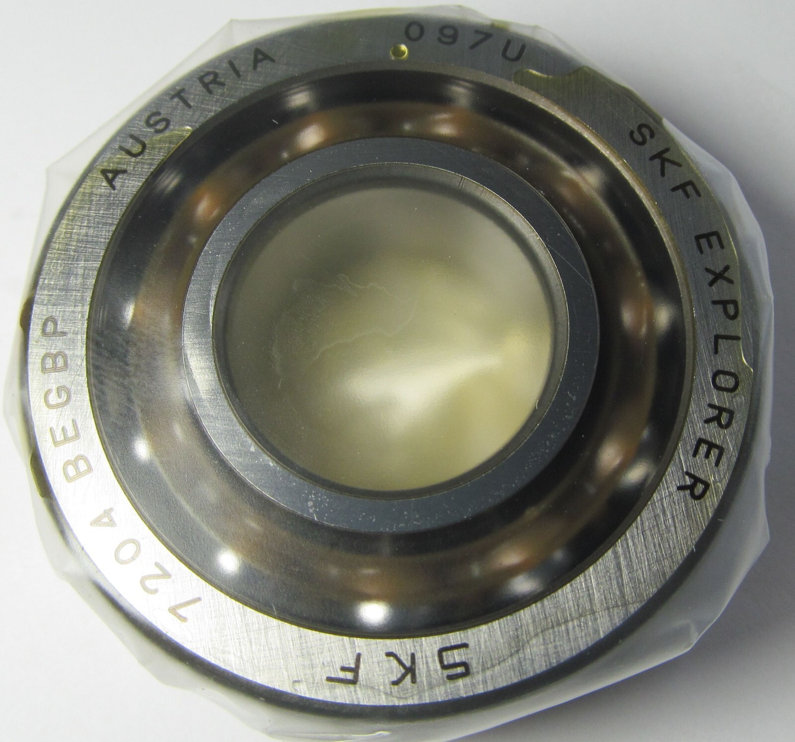 NEW SKF EXPLORER 7204 BEGBP ANGULAR CONTACT BALL BEARING 47MM/ 20MM BORE 14mm W