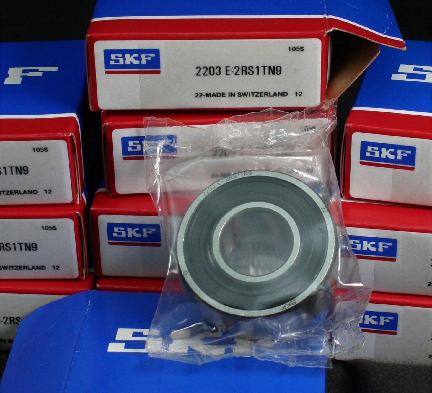 One (1) SKF 2203 E 2RS1TN9 Self Aligning Ball Bearing 17 MM ID Swiss NEW