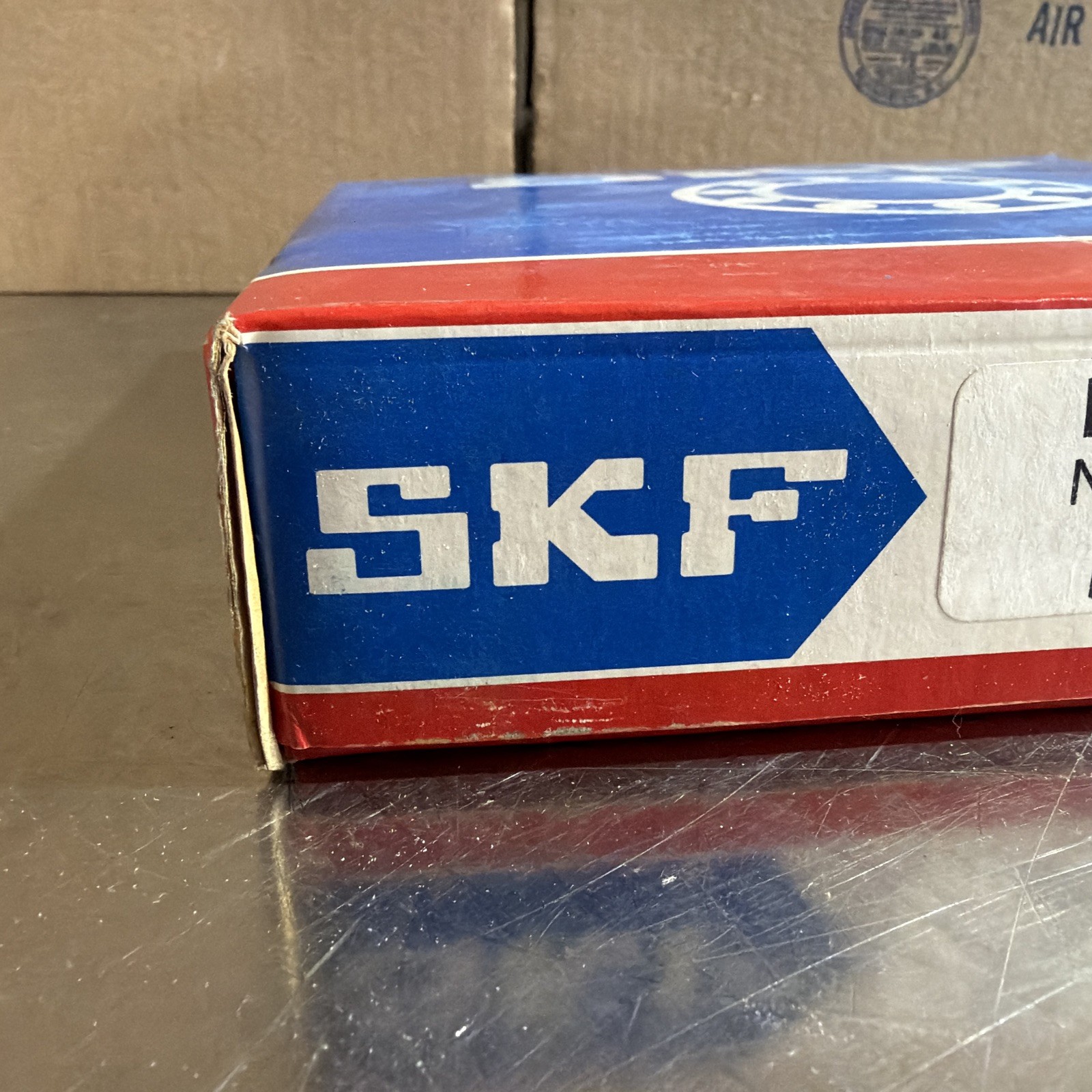 N222ECP/C3 110x200x38mm SKF Cylindrical Roller Bearing Nos Surplus