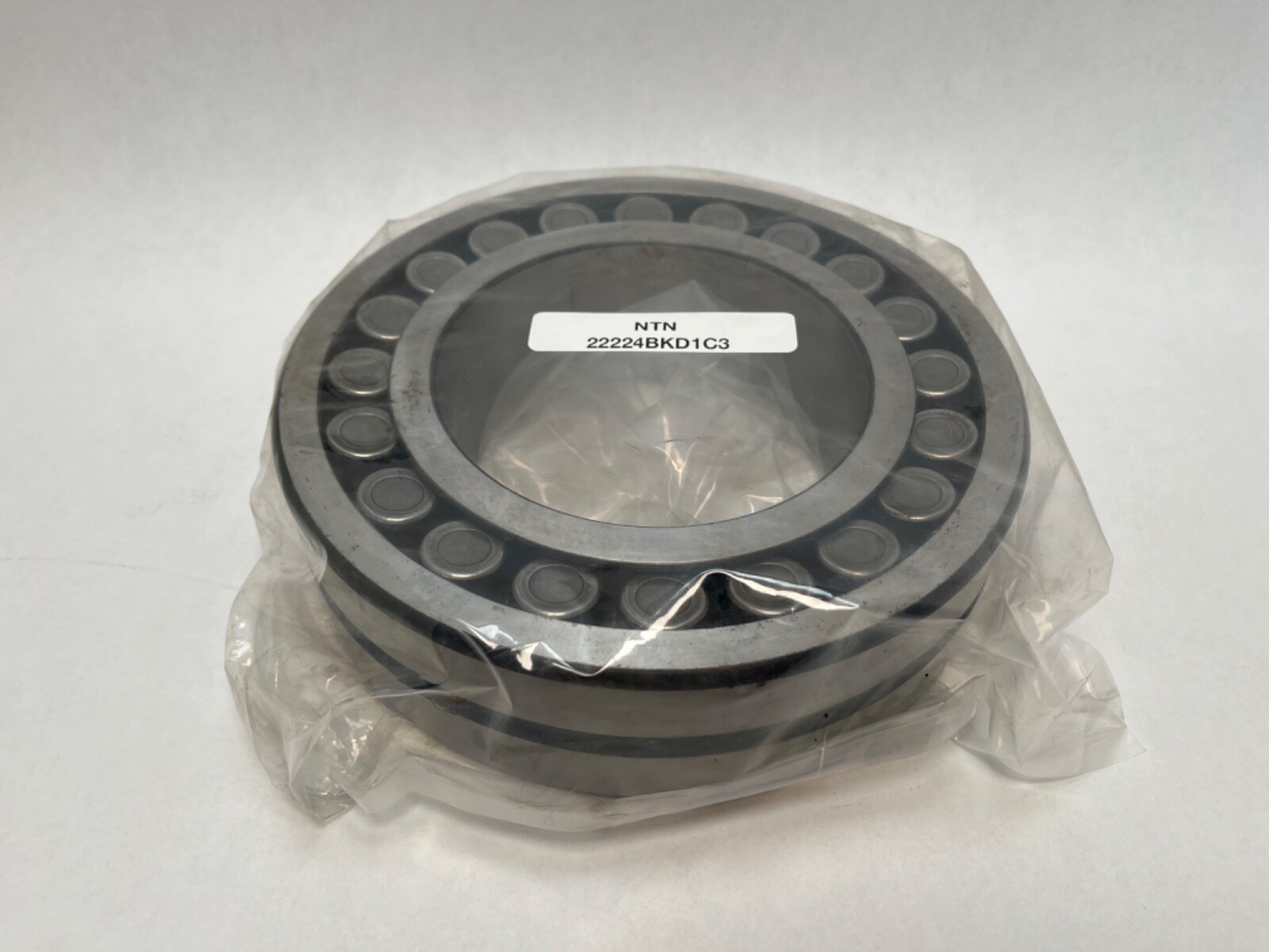 NTN 22224BKD1C3 Spherical Bearing 120x215x58mm 22224-B-K-D1-C3 22224-W33 Japan