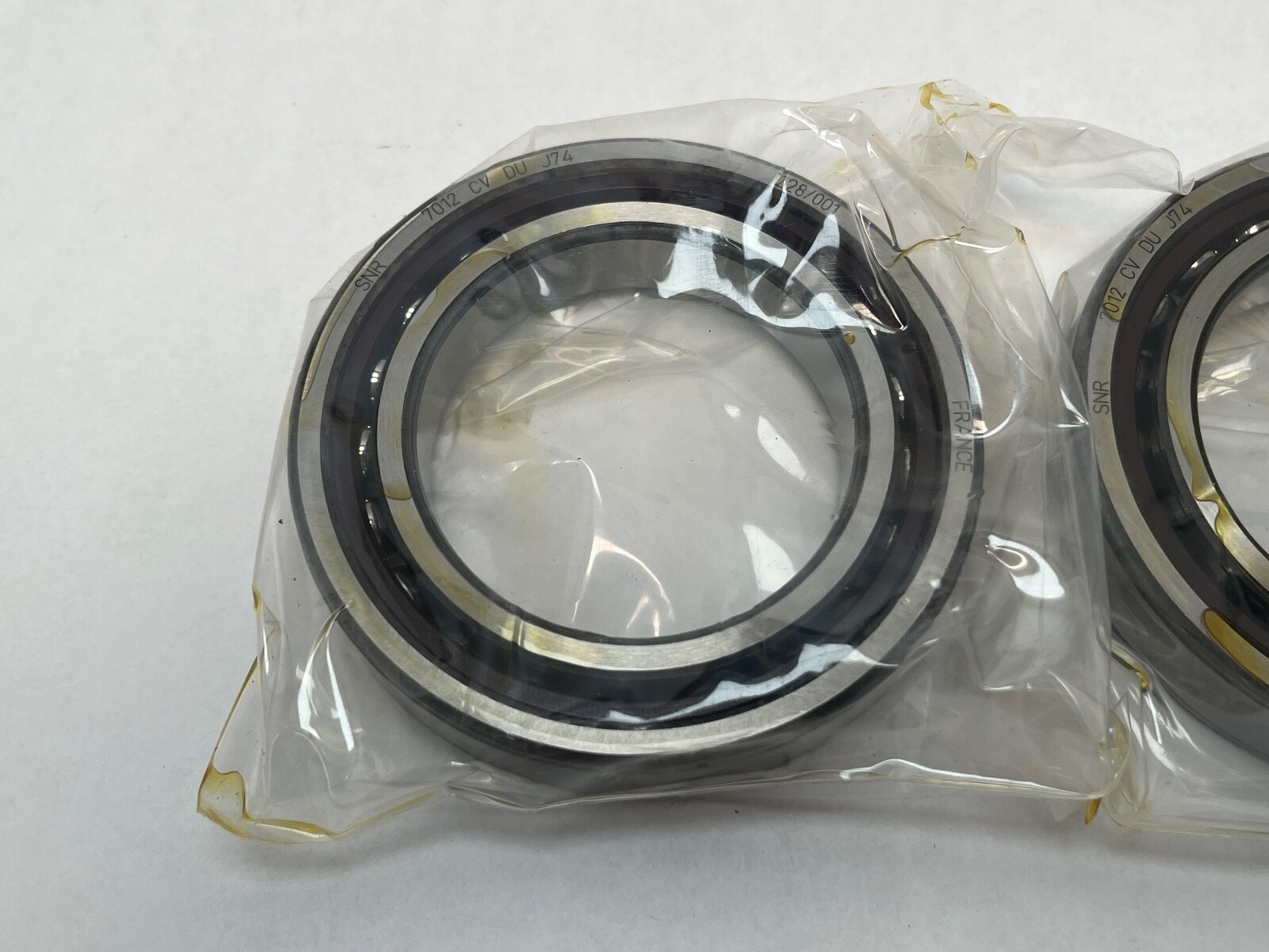 SNR 7012CVDUJ74 Bearing 60x95x18 mm 7012-C-T-DUL-P4 7012-C-V-DU-J74 France 2 Pcs